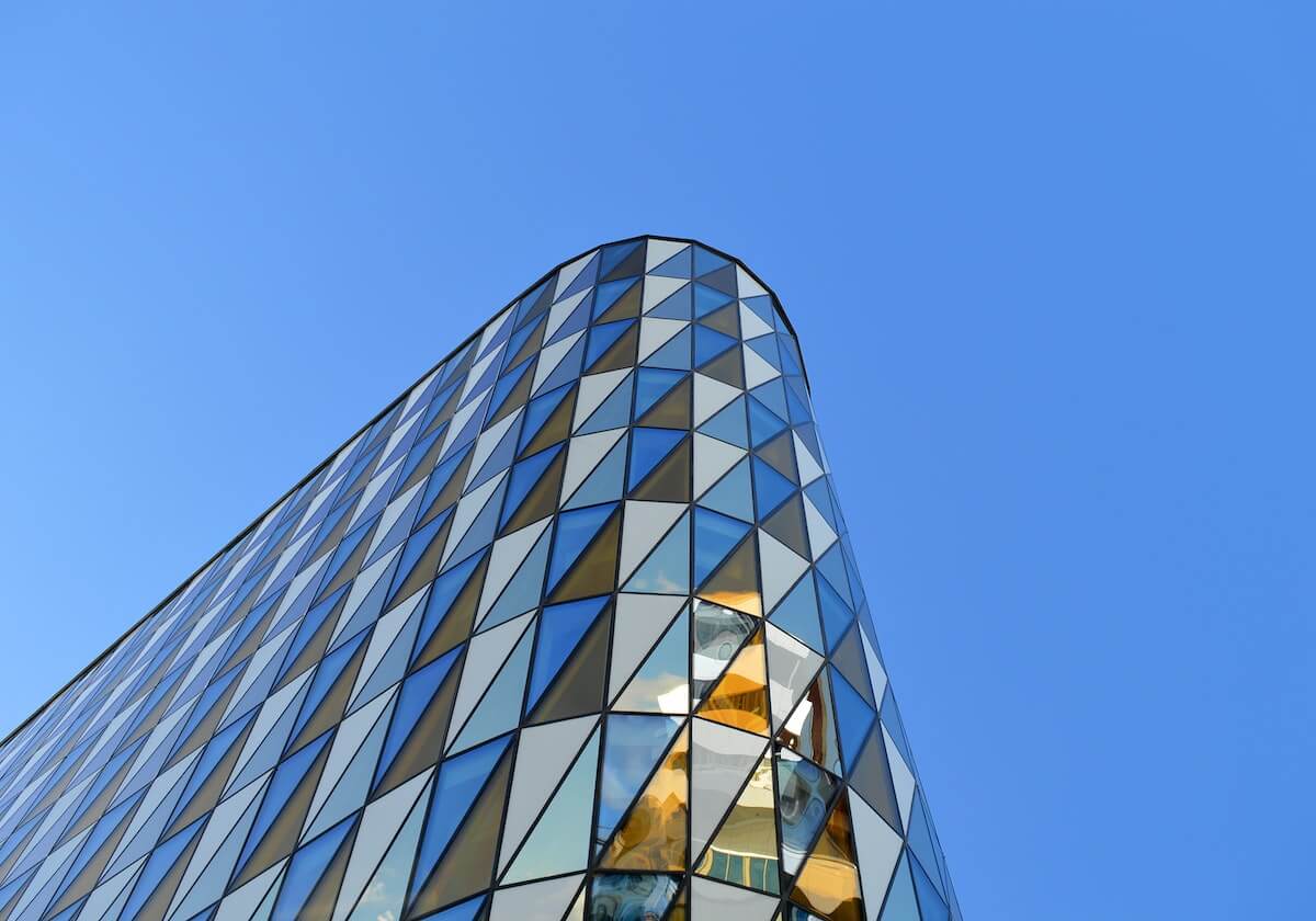 全力造王朝！克伦克父子重磅承诺，阿森纳夏窗无上限支持阿尔特塔